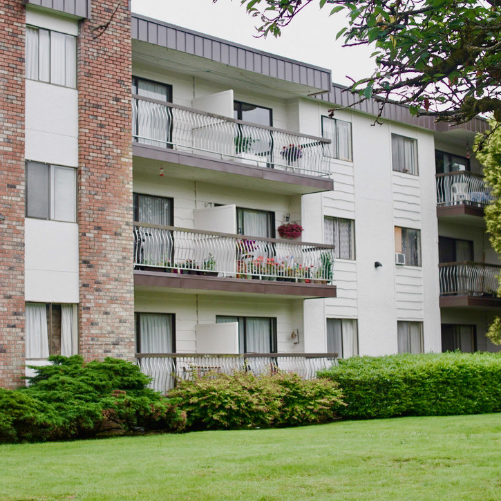 Cedar Court/Lodge Apartments